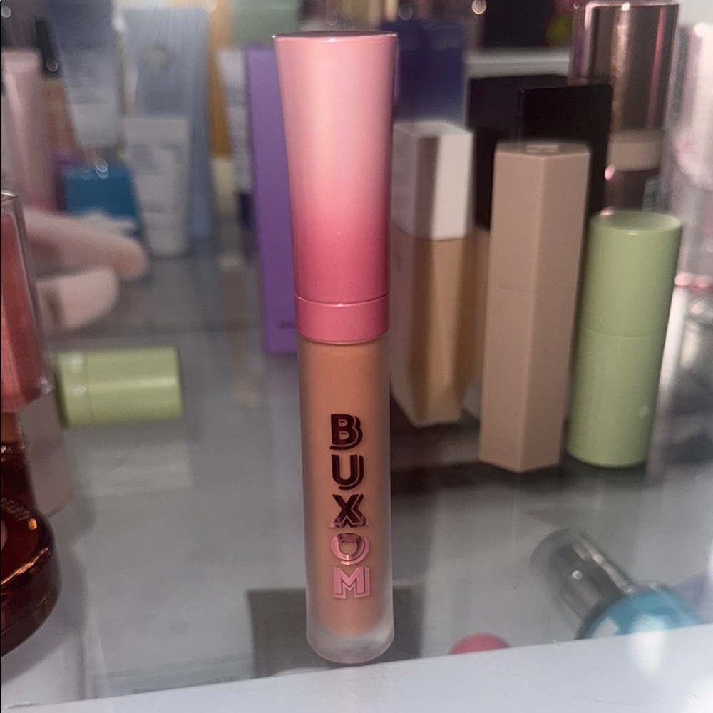 Buxom Plumping Lip Gloss